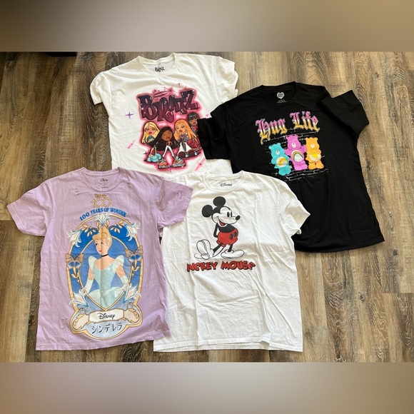 Bundle of Graphic Tees M-XL - Picture 1 of 6